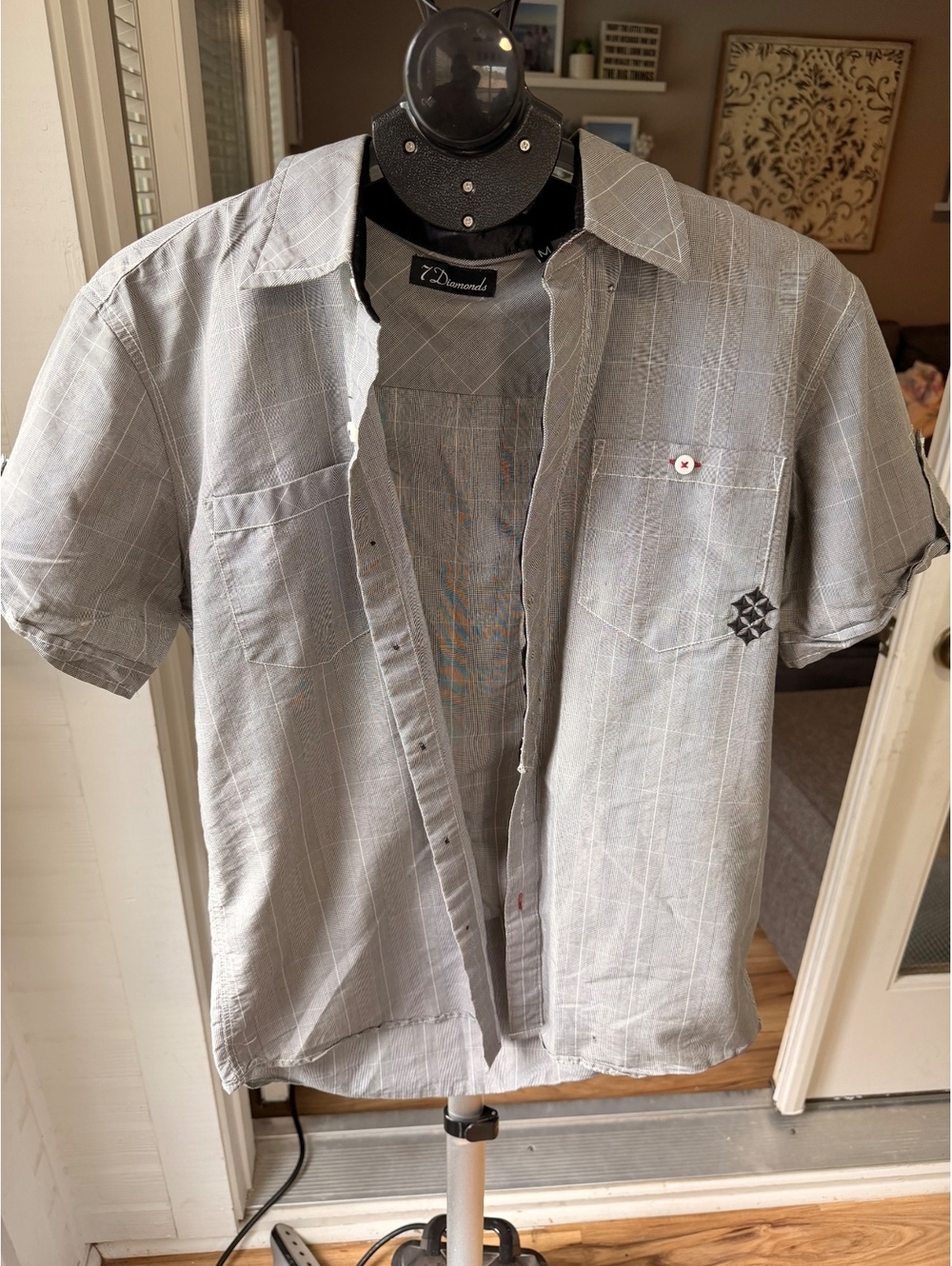 7 Diamonds Men's Short Sleeve Shirt Medium Gray Plaid Casual